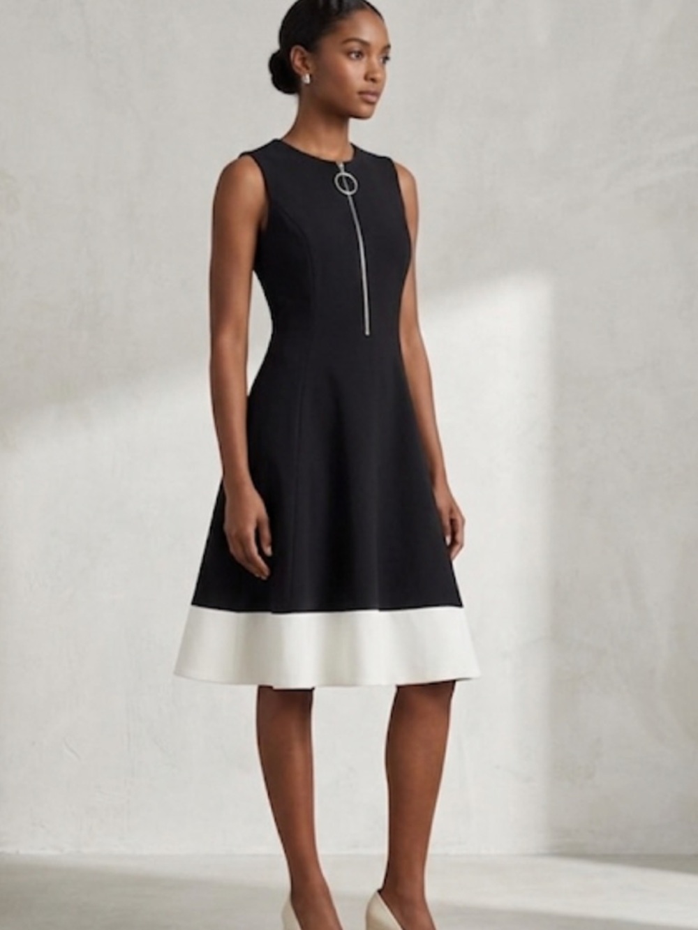 DKNY black and white sleeveless fit and flowy retro vintage 70s 80s style dress